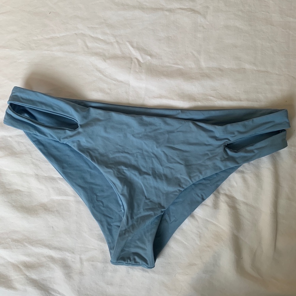 l space bikini bottom